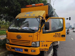 貴陽(yáng)工程搶險(xiǎn)警示燈生產(chǎn)廠家工程師完成技術(shù)調(diào)試